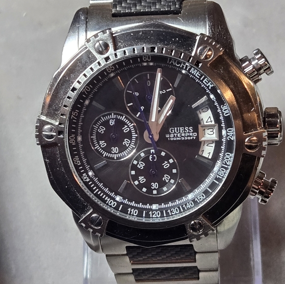 NEW Guess Waterpro Men's 46mm Stainless Steel Bracelet Watch. New Battery.